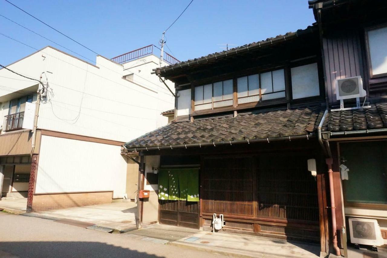 Localhouse Takaoka Exterior photo