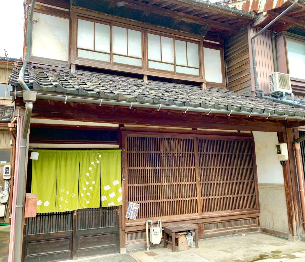 Localhouse Takaoka Exterior photo